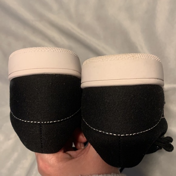 BILLY Footwear Sneaker II black canvas zip on zip off size 9 - Picture 5 of 7